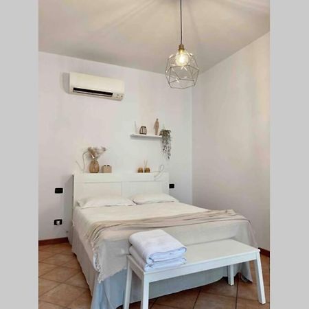 Unconventional Apartment: Centro Storico Con Bici Мантова Екстериор снимка