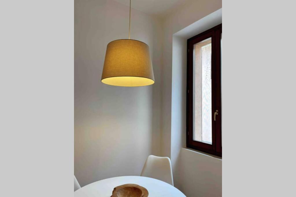Unconventional Apartment: Centro Storico Con Bici Мантова Екстериор снимка